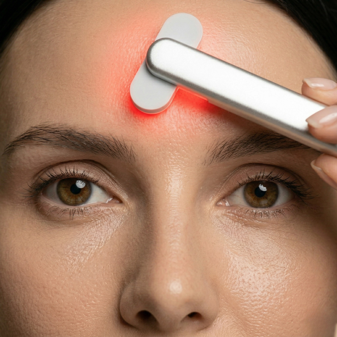 4 Steps to Use Red Light Therapy Wand on Face
